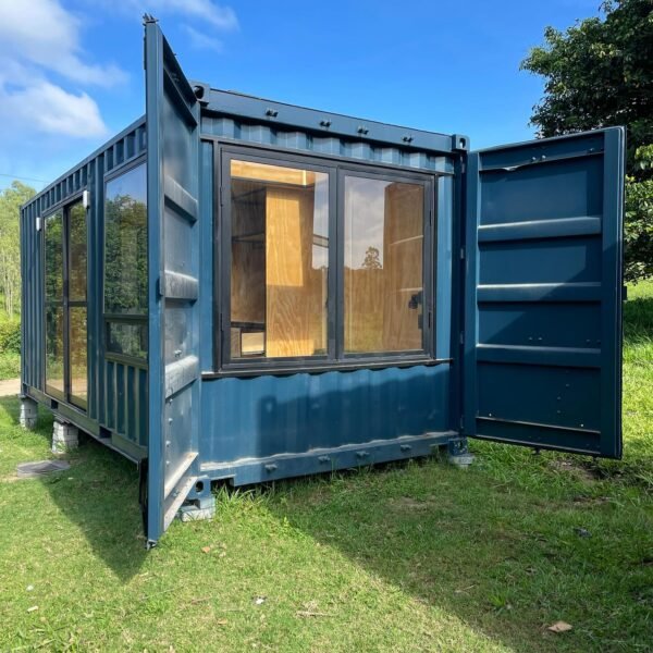 Custom 20ft Cozy Cabin Container House For Sale