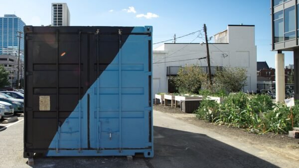 Fully Equiped 20ft shipping container home for sale